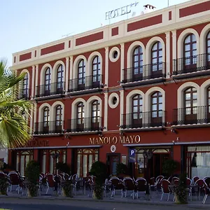 Manolo Mayo Hotel Los Palacios Y Villafranca